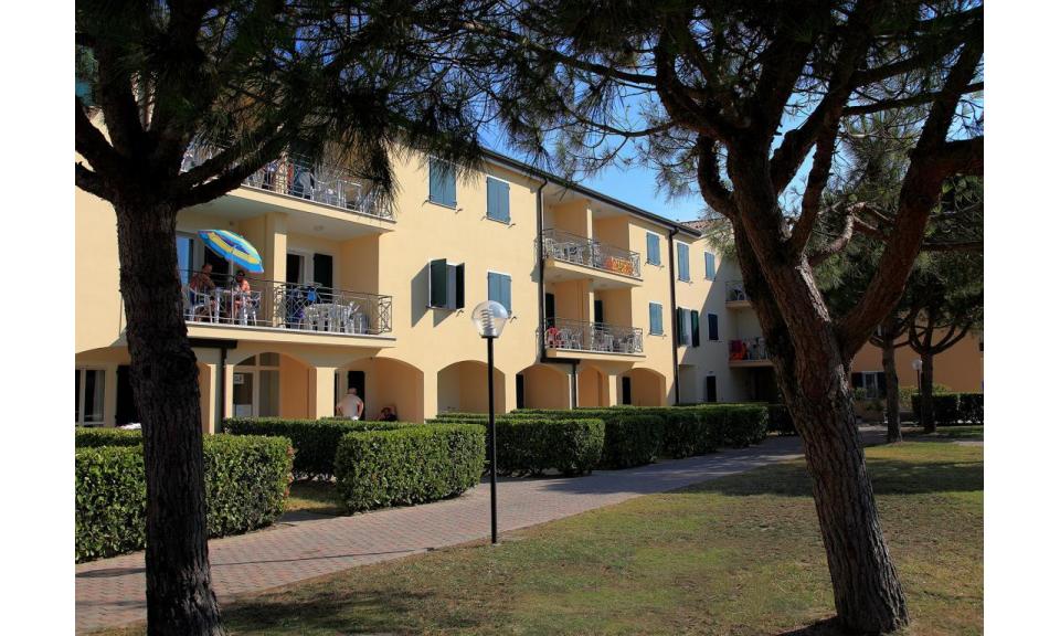 residence ALBATROS: B5/G - esterno (esempio)