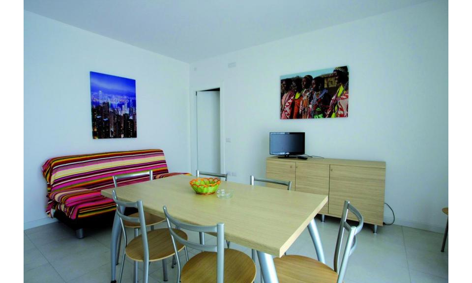 Residence PARCO DELLE NAZIONI: C7 - Wohnzimmer (Beispiel)